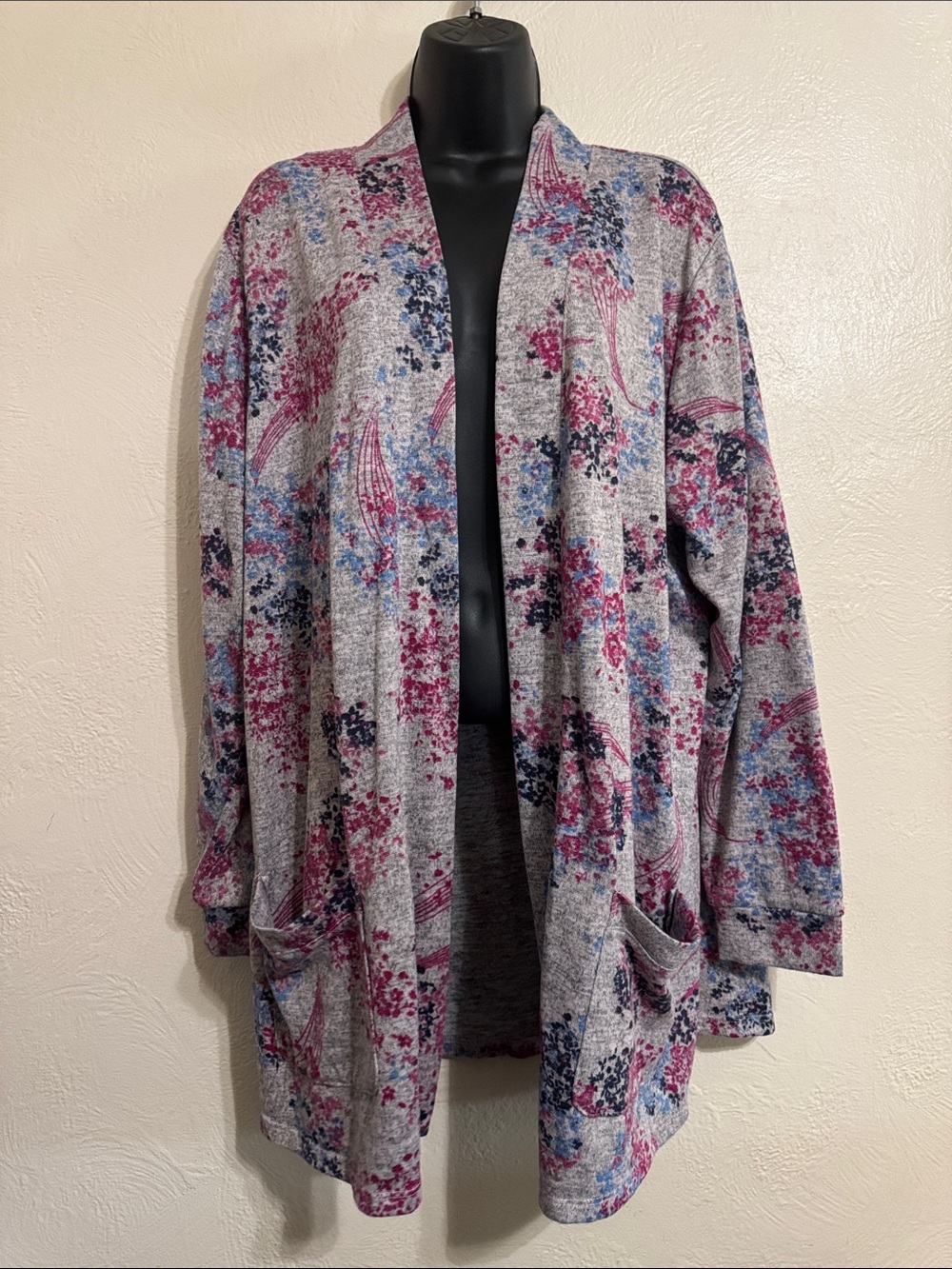 Lane Bryant Gray Open-Front Cardigan Sweater with Pink & Blue Floral Print 0413